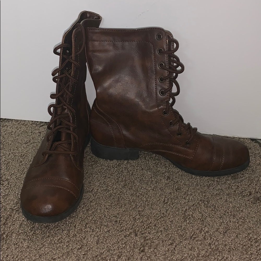 Women’s boots